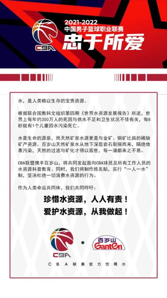 还有观众土味情话表白主演们，现场气氛十分欢乐